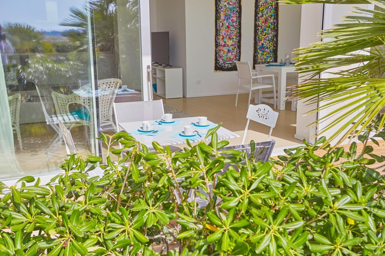 Casa Sugli Scogli Villa Fontane Bianche Ngoại thất bức ảnh